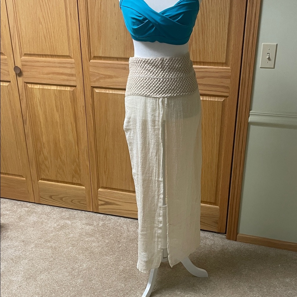 VENUS Cream Swim Cover Up Skirt in Size L/XL